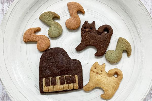 ピアノ・ネコセット