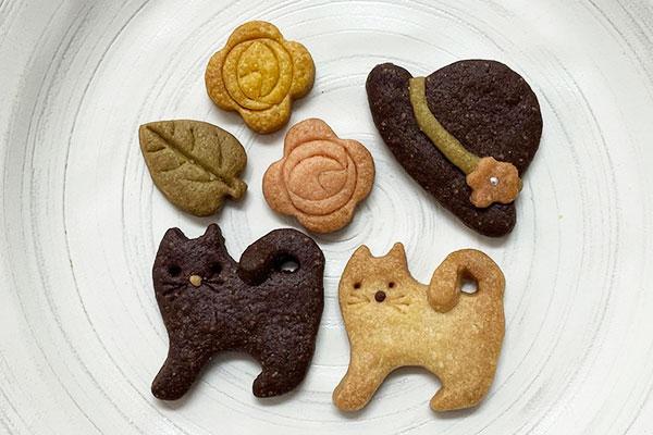 　ミニ猫とバラ　